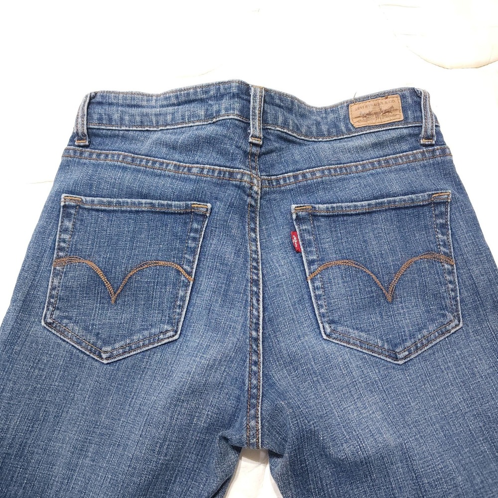 Levis Jeans Womens 8M Blue Mid Rise Skinny Stretch Denim 30x30 Medium Wash - Picture 6 of 15